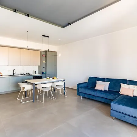 Myhouse - Dall'alto Aparthotel 4*